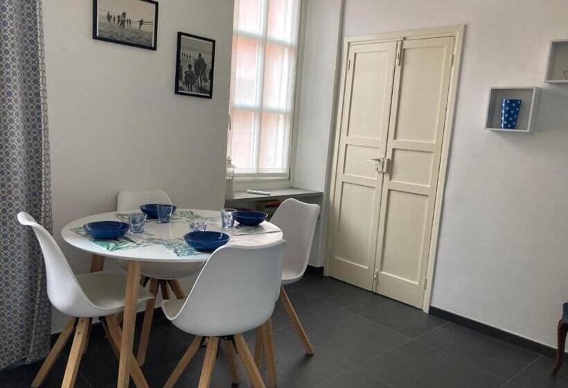 غرفة عائلية, Casa Italia