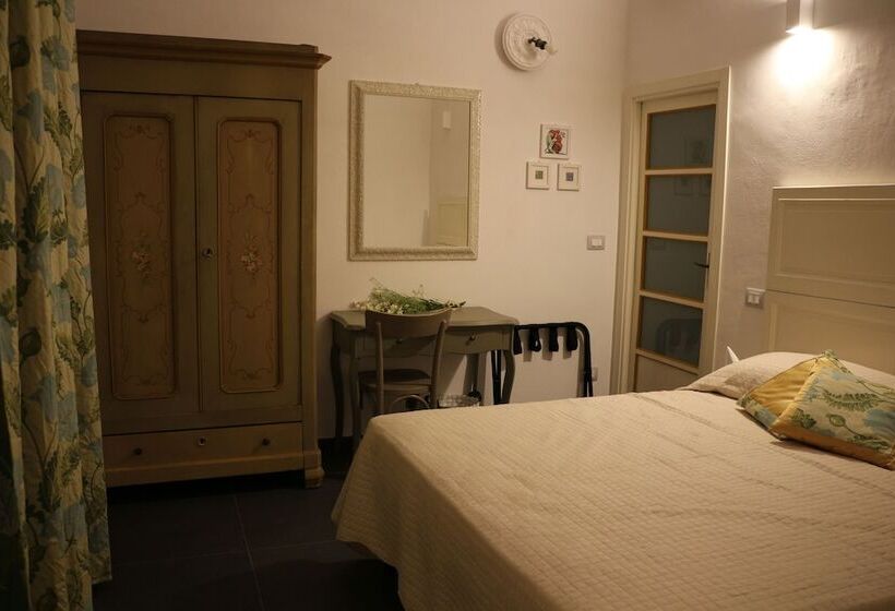 غرفة عائلية, Casa Italia