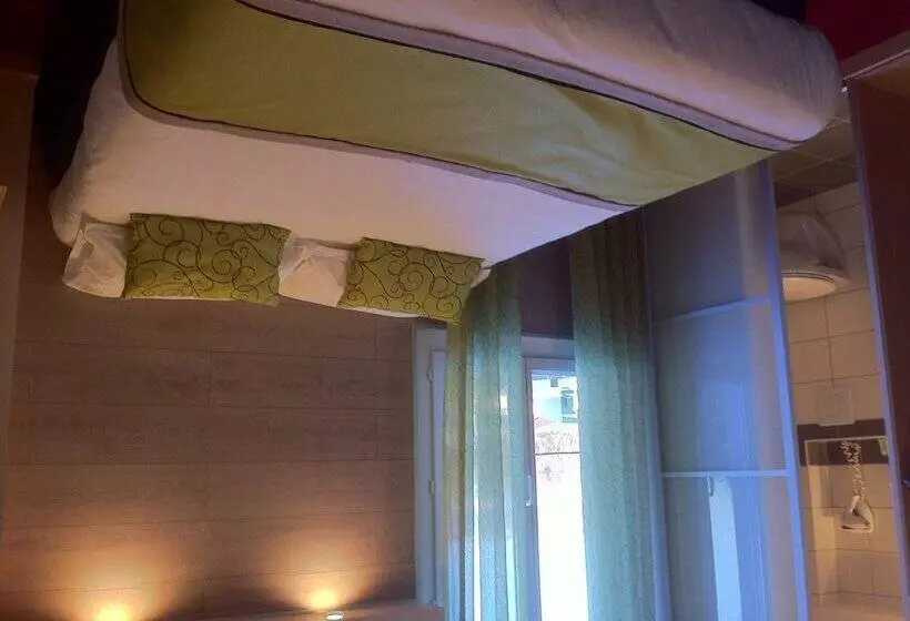 スタンダードルーム, Eliotel
