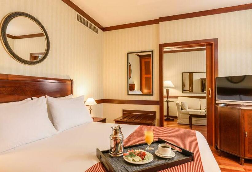 Полулюкс, Eurostars Gran Hotel Santiago