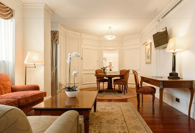 Полулюкс, Eurostars Gran Hotel Santiago