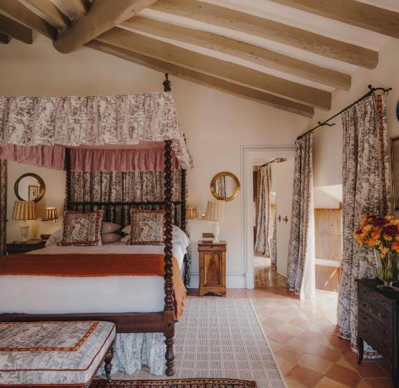 주니어 스위트, Grand Hotel Son Net