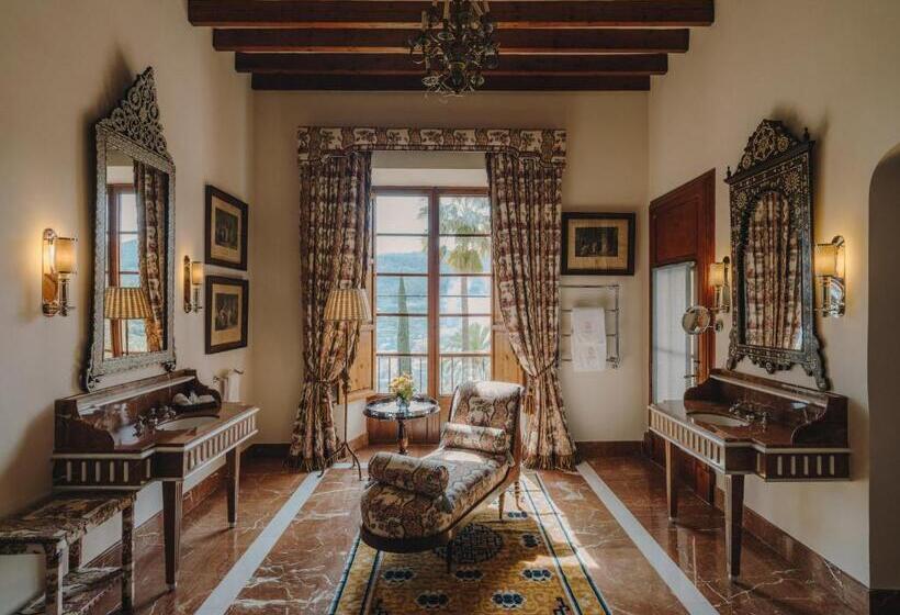 스위트, Grand Hotel Son Net