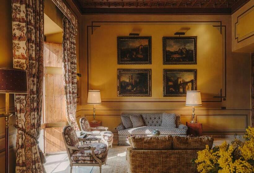 스위트, Grand Hotel Son Net