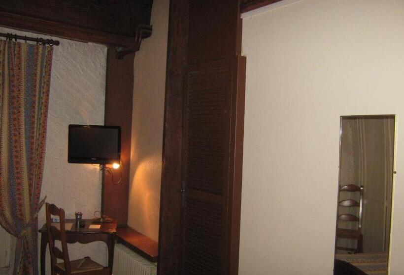 غرفة قياسية رباعية, Chaumiere