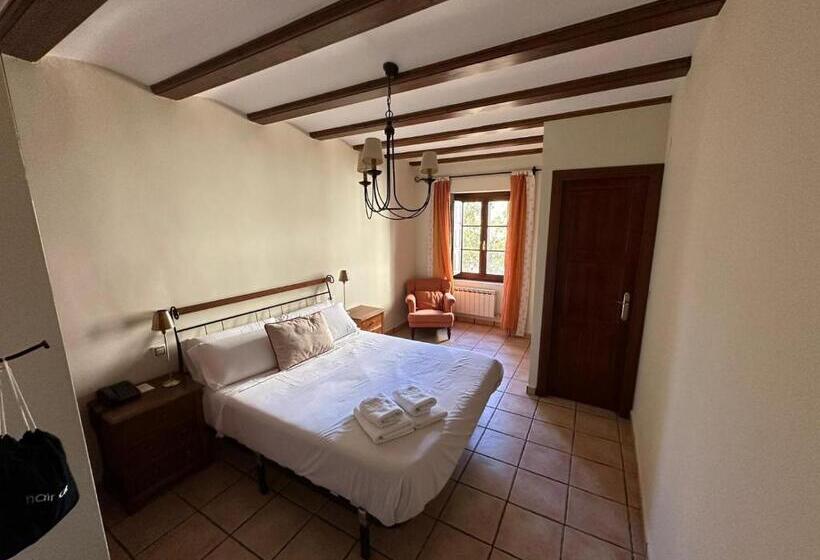 חדר סטנדרט, De La Villa