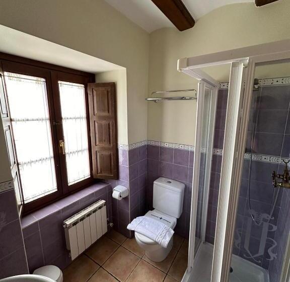 חדר סטנדרט, De La Villa