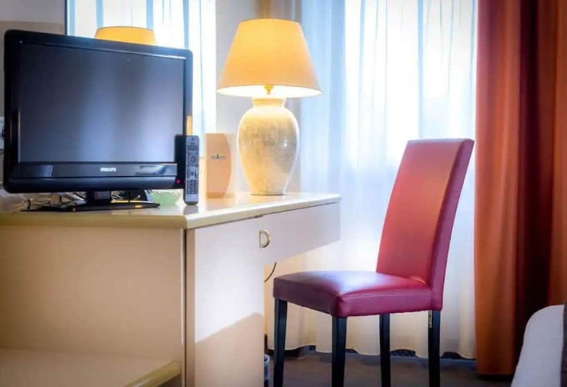 Номер Стандарт, Des Alpes