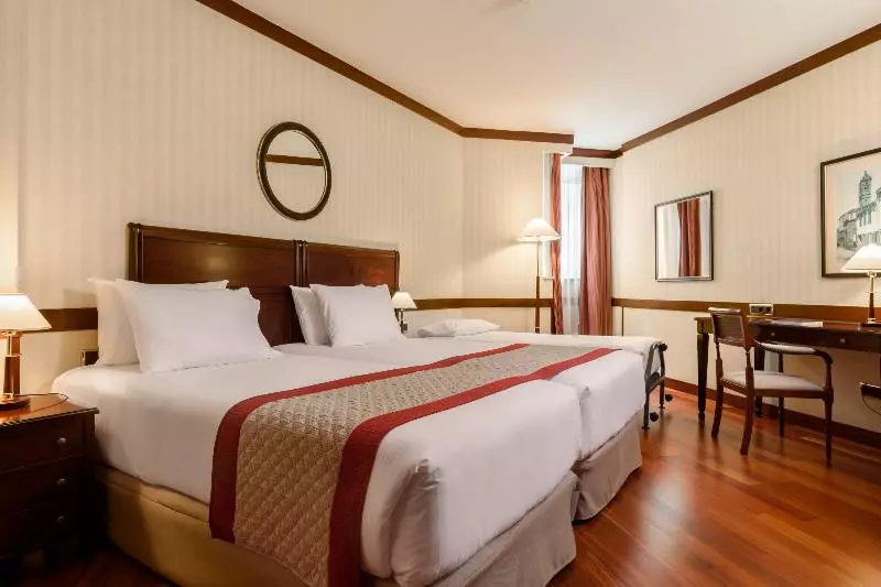 スタンダードトリプルルーム, Eurostars Gran Hotel Santiago