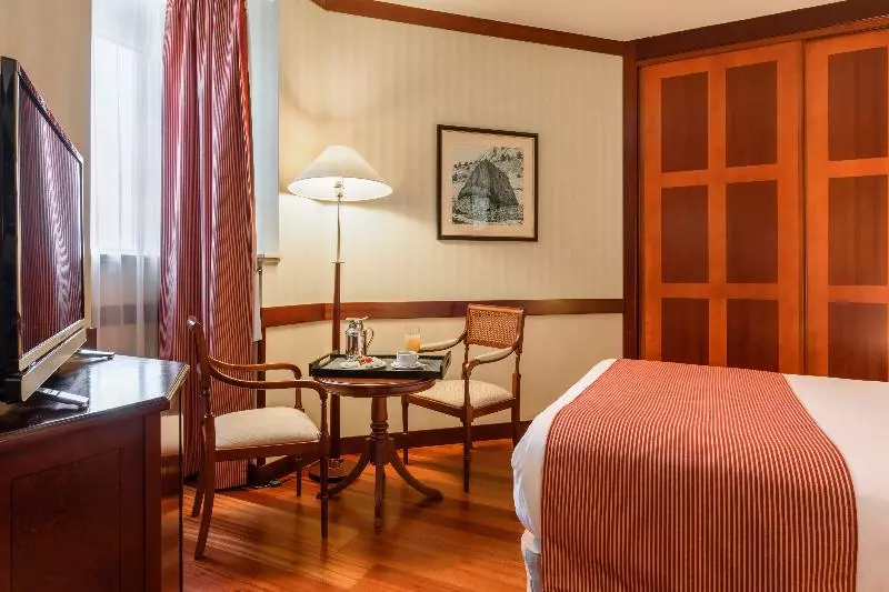 ジュニアスイート, Eurostars Gran Hotel Santiago