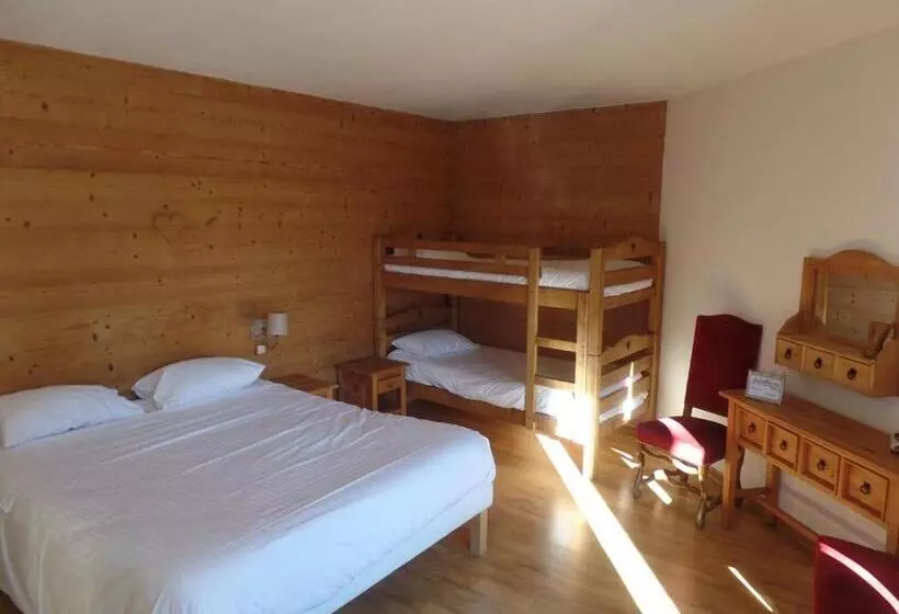 اتاق استاندارد چهار تخته, Hôtel Les Vallois