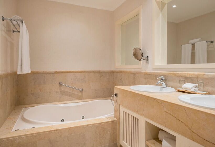 جناح جونيور, Iberostar Selection Paraíso Maya Suites