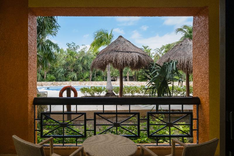 プールビュージュニアスイート, Iberostar Selection Paraíso Maya Suites
