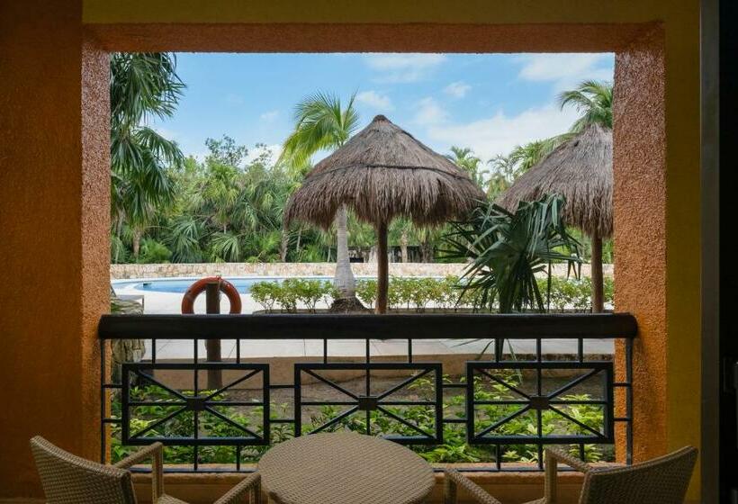 プールビュージュニアスイート, Iberostar Selection Paraíso Maya Suites
