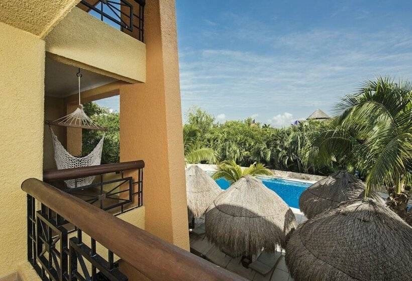 プールビュージュニアスイート, Iberostar Selection Paraíso Maya Suites