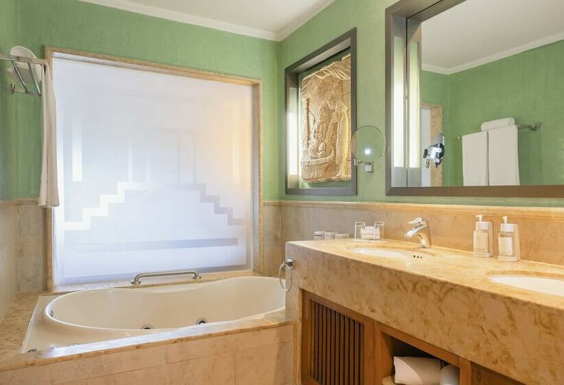 جناح جونيور مطلّ علي حمام السباحة, Iberostar Selection Paraíso Maya Suites
