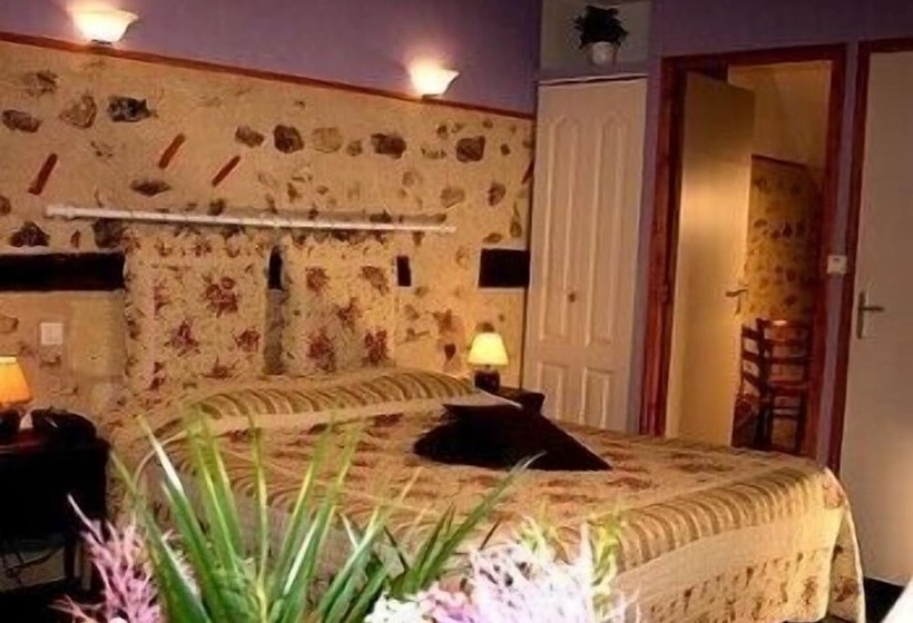 Номер Стандарт, Logis Auberge Le Colombien   Hôtel Et Restaurant