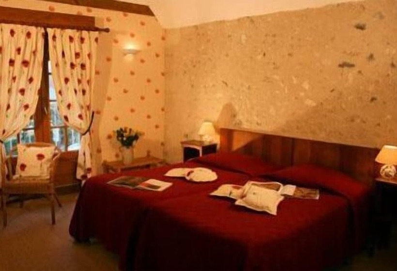 Четырехместный Номер Стандарт, Logis Auberge Le Colombien Hôtel Et Restaurant