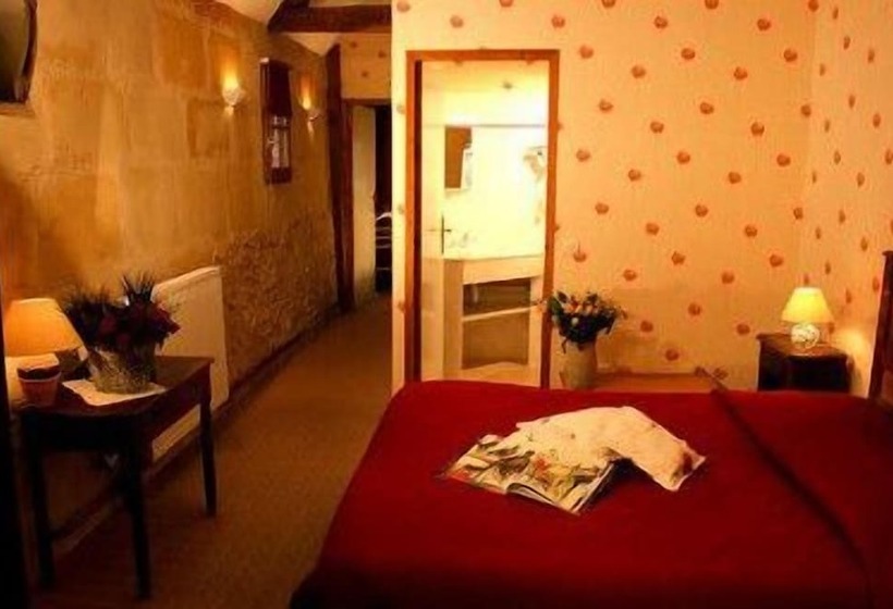 Четырехместный Номер Стандарт, Logis Auberge Le Colombien Hôtel Et Restaurant