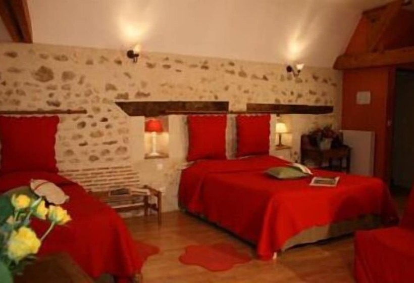 Четырехместный Номер Стандарт, Logis Auberge Le Colombien Hôtel Et Restaurant