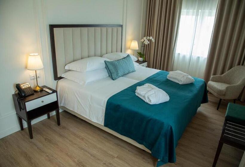 סוויטה, Luna Hotel de Tábua