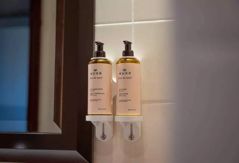景色の見えるスーペリアルーム, Mercure Paris Gare Montparnasse TGV