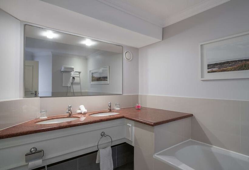 اتاق استاندارد, Radisson Collection Hotel, Waterfront Cape Town