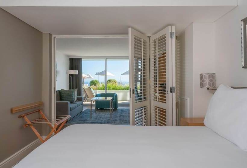 اتاق خانوادگی با چشمانداز دریا, Radisson Collection Hotel, Waterfront Cape Town