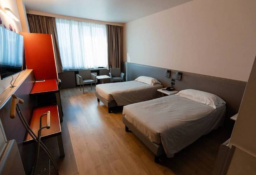 スタンダードトリプルルーム, Ristorante I Castelli