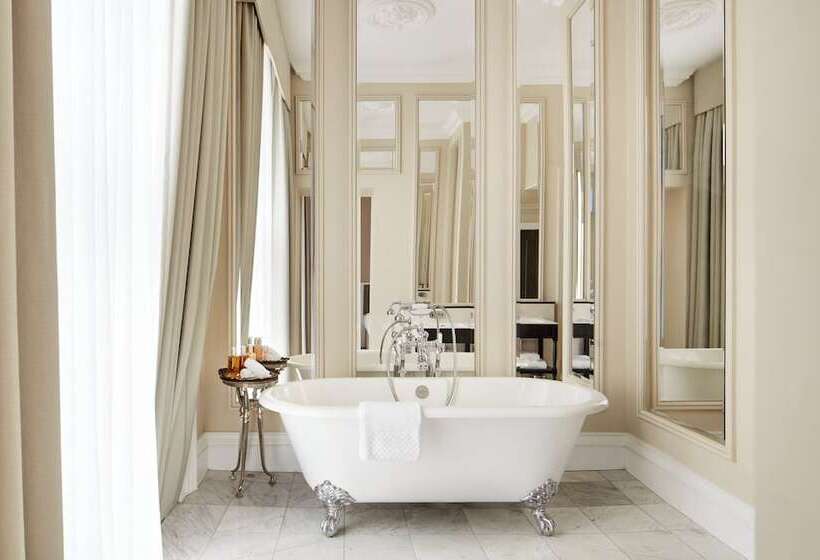 Люкс, The Clermont London Victoria