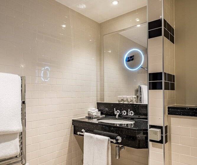 Люкс, The Clermont London Victoria