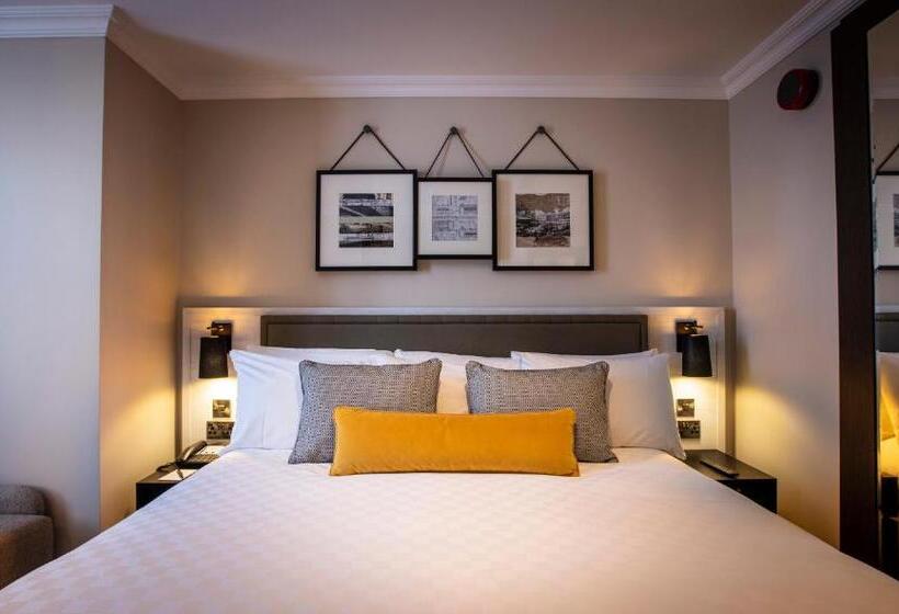 带大床的经典房间, The Clermont London Victoria