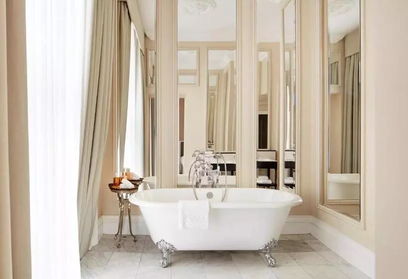 スイート, The Clermont London Victoria