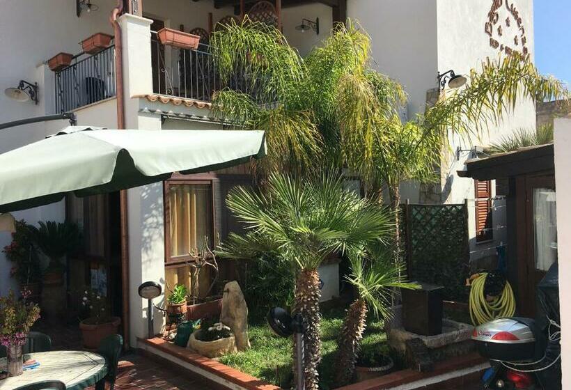 اتاق استاندارد با بالکن, Baglio Cusenza Rooms