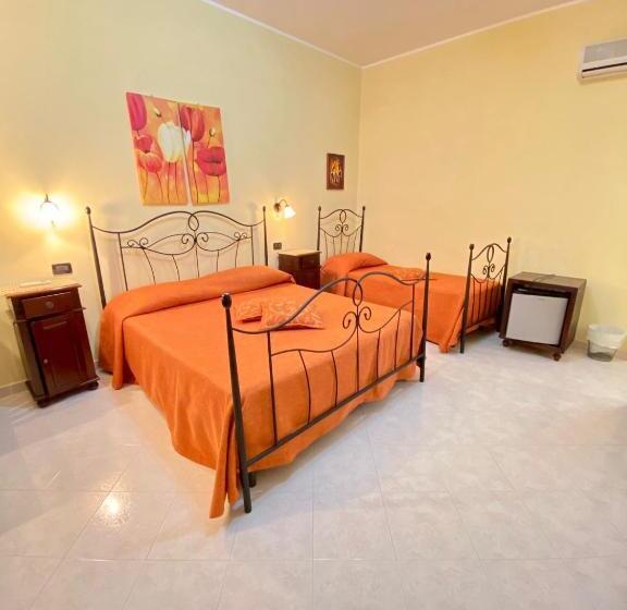 Standard Triple Room with Terrace, Baglio Cusenza Rooms