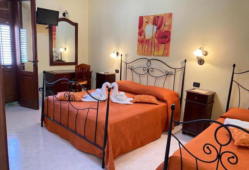 Standard Triple Room with Terrace, Baglio Cusenza Rooms