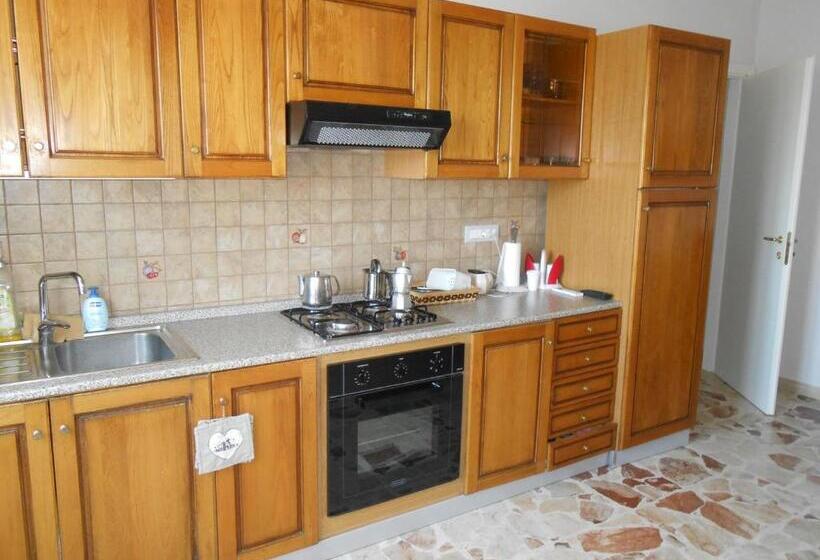 חדר סטנדרט, Amunì Siracusa