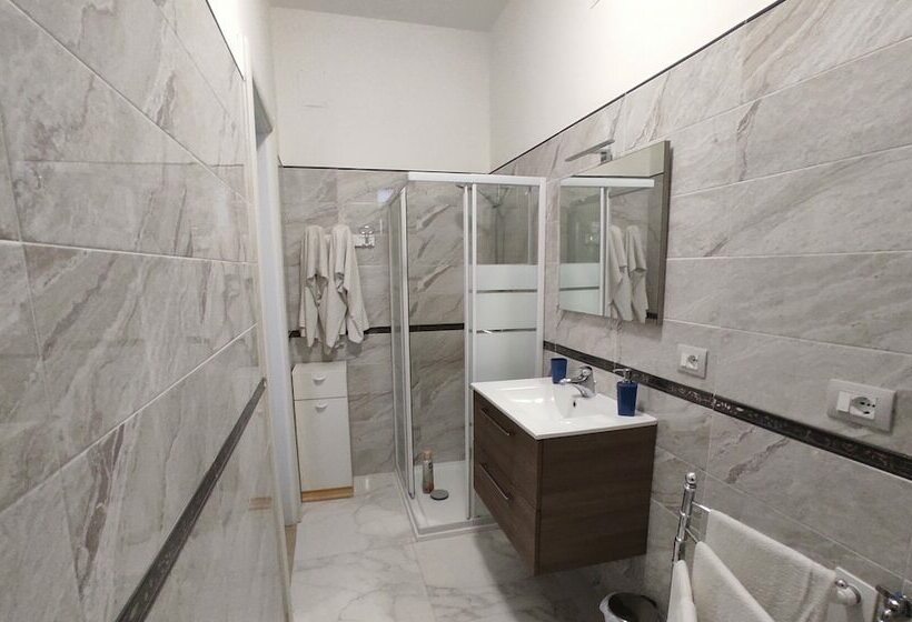 חדר סטנדרט, Amunì Siracusa