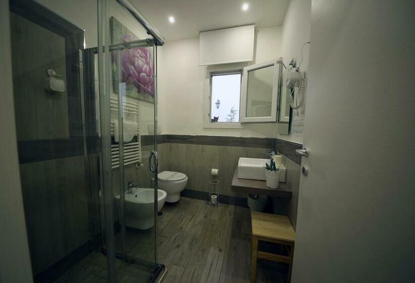 اتاق استاندارد, La Piazzetta