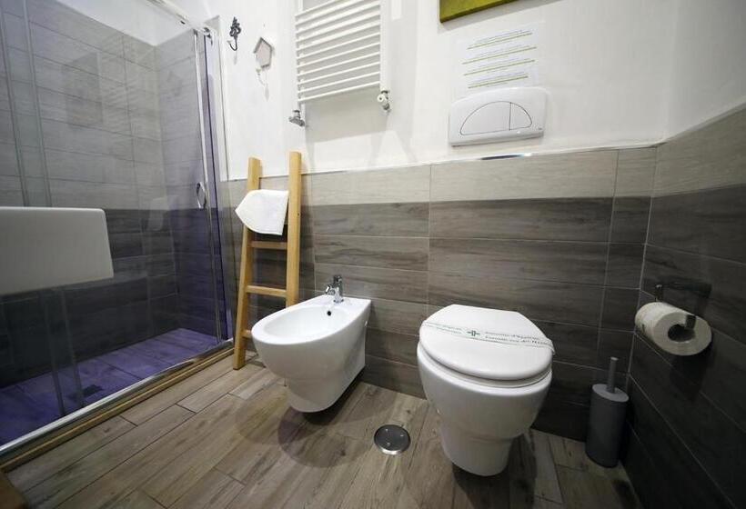 اتاق استاندارد, La Piazzetta