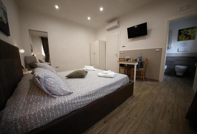 اتاق استاندارد, La Piazzetta