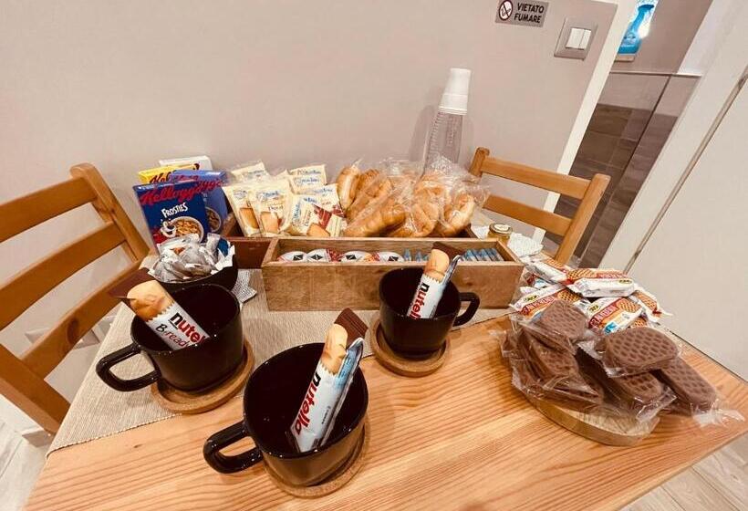 اتاق استاندارد, La Piazzetta