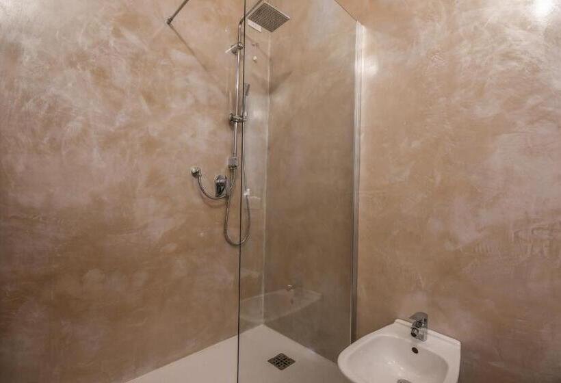 Номер Deluxe с Видом, Luxury Suite Sirmione