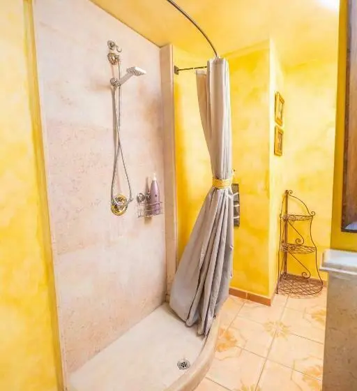 バルコニー付きスタンダードルーム, B&b Palazzo De Matteis