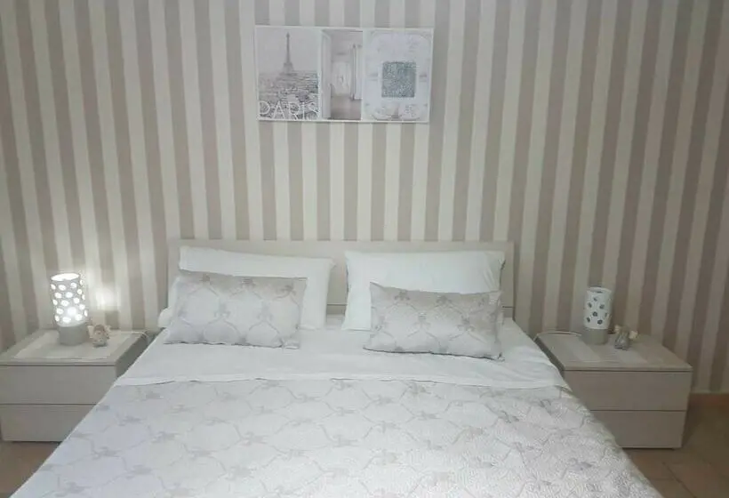Classic Kolmen Hengen Huone, Iris B&b