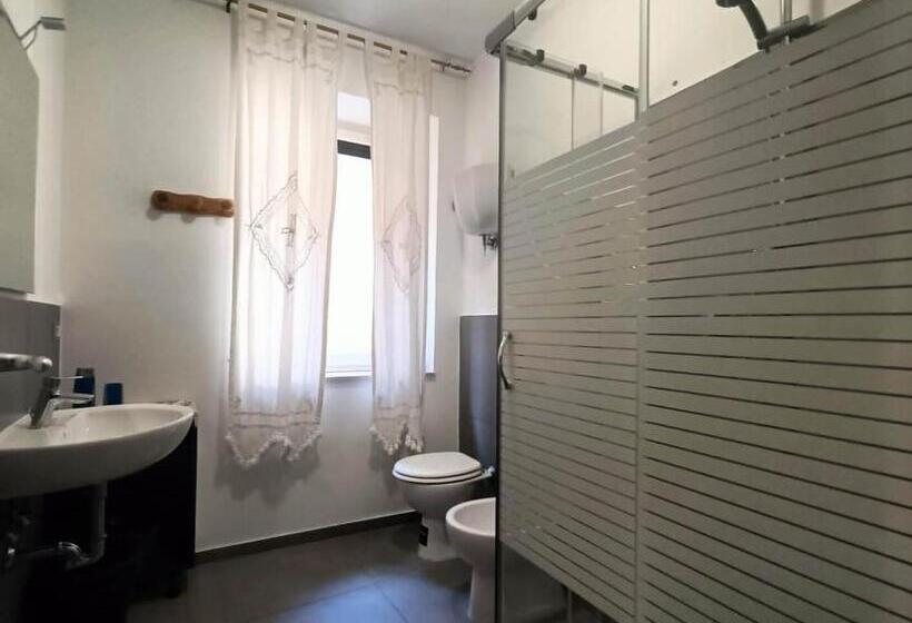 חדר סטנדרט, Sweet Dream