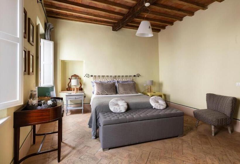 جناح جونيور ديلوكس, Tuscany View Montalcino