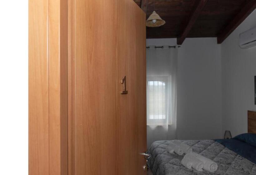 スタンダードトリプルルーム, Fattoria Il Laghetto