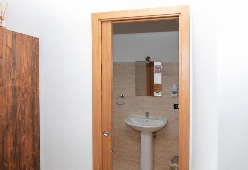 デラックスルーム, Fattoria Il Laghetto