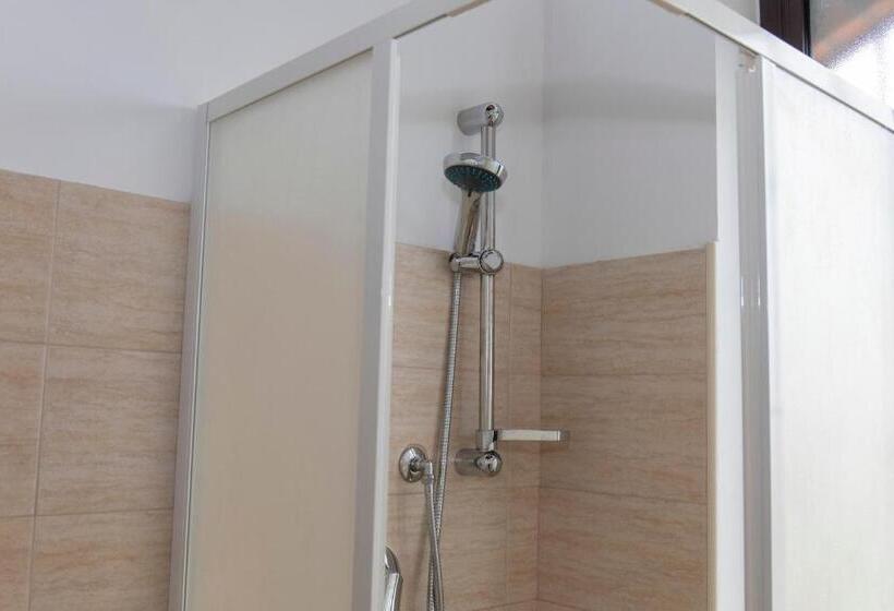 デラックスルーム, Fattoria Il Laghetto